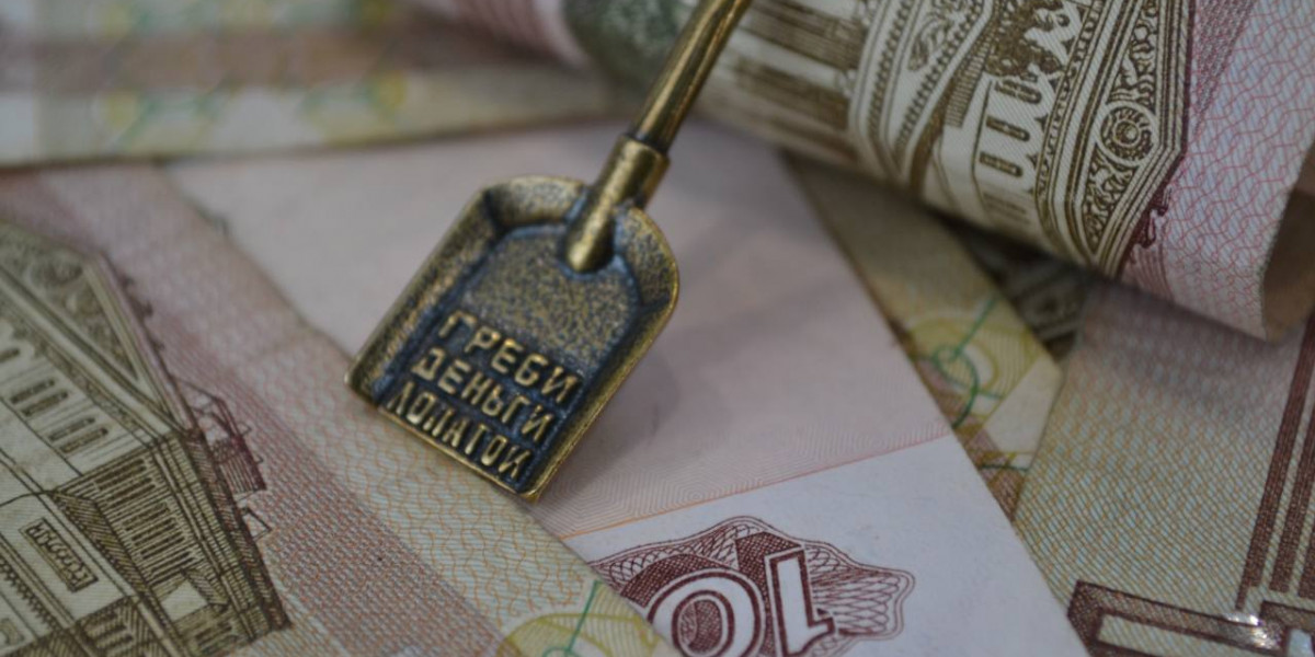 В Коми директор школы присвоила стипендии детей редакции