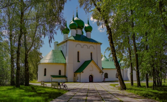 День Змея и Апостола: Загадки и строгие запреты 22 августа - Народный праздник Матфей Змееос (Ненастный)